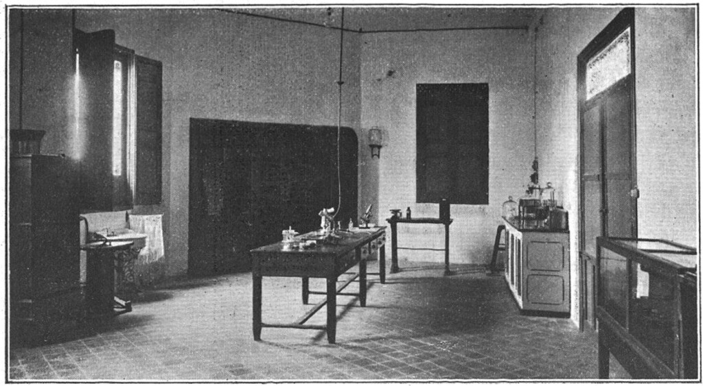 Miniatura de Laboratorio para comprobación de la vacuna contra la viruela