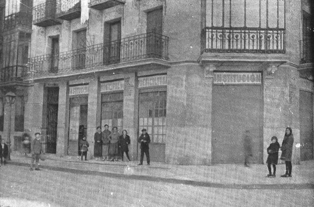 Miniatura de Sucursal del distrito de Congreso del Instituto Municipal de Puericultura en la C/ Antonio Acuña, 7