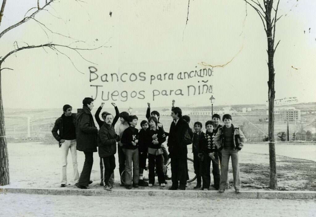 Miniatura de Manifestación para solicitar mejoras en el parque de Aravaca