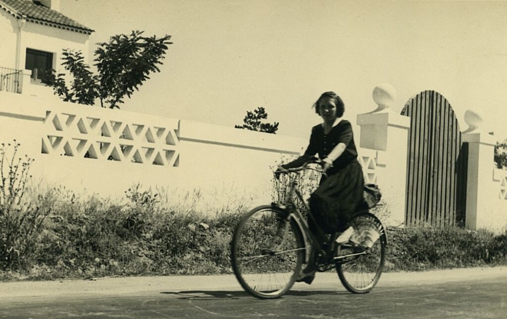 Miniatura de Pepita Ruiz en bici