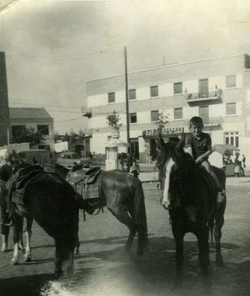 Miniatura de Luis a caballo