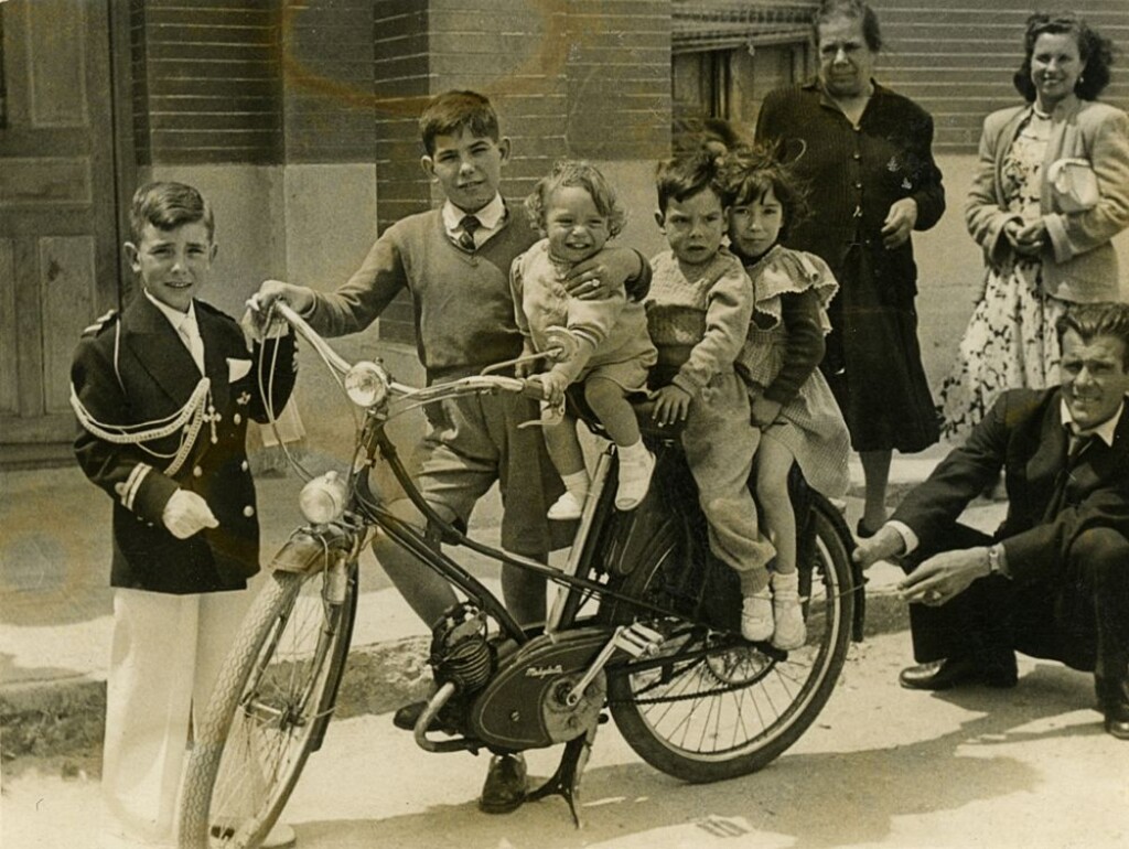 Miniatura de Sobrinos en bicicleta