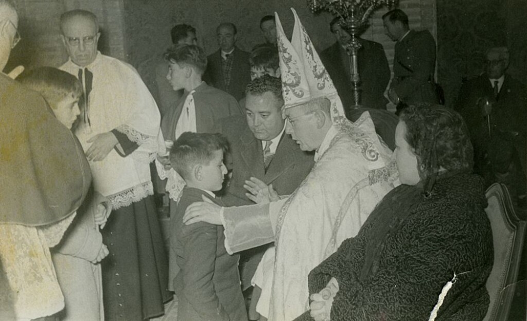 Miniatura de Confirmación de Julián