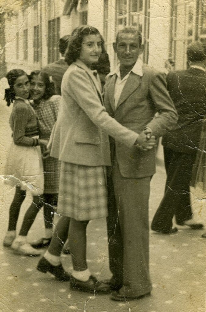 Miniatura de Luis con Tere Núñez