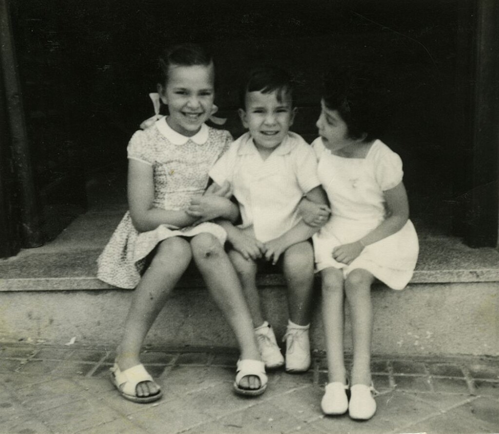 Miniatura de Mari Carmen, José Luis y Paloma