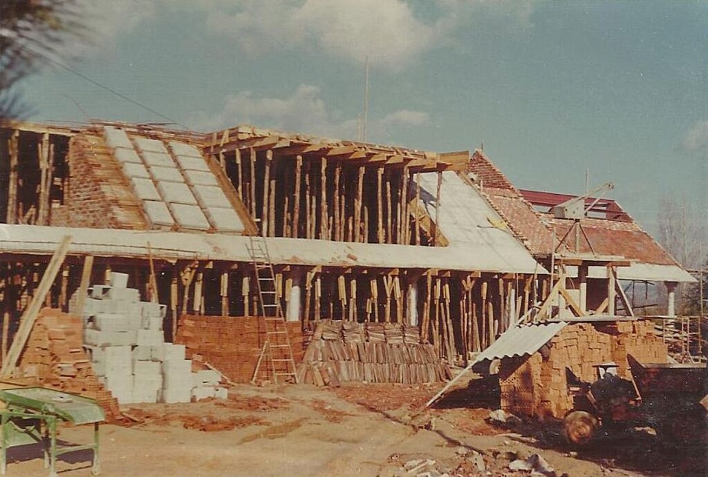 Miniatura de Colegio Waldorf en construcción