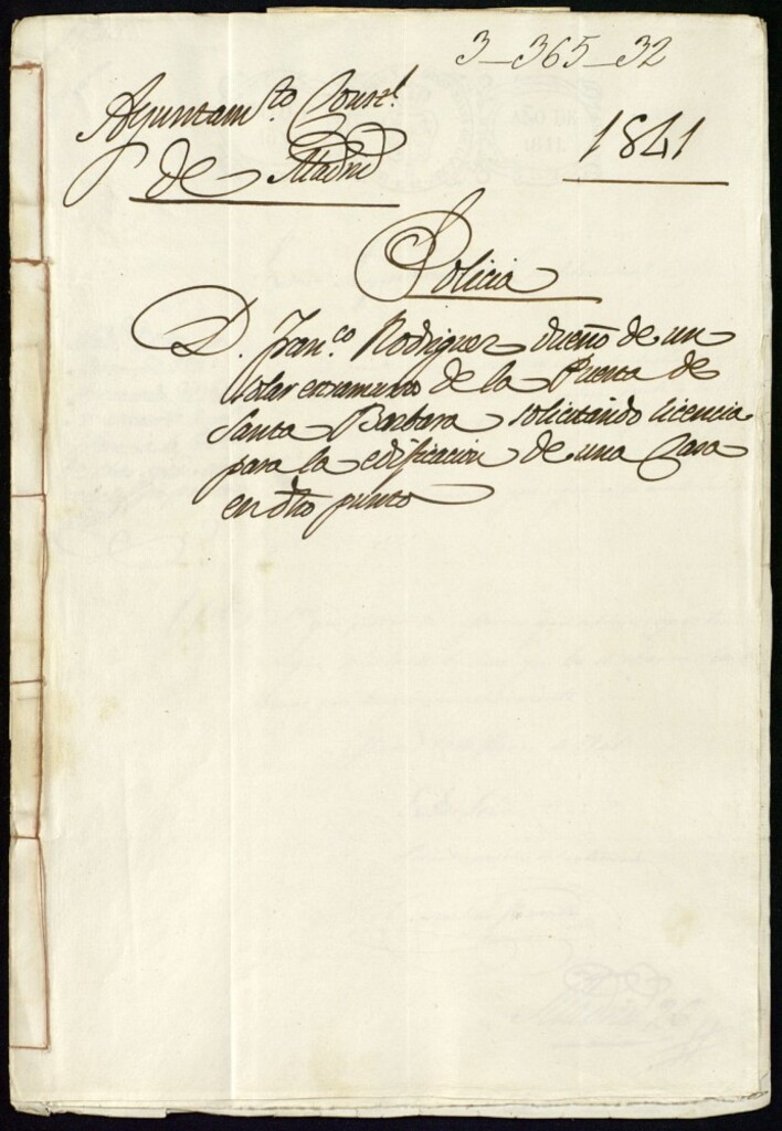 Miniatura de Don Francisco Rodríguez, dueño de un solar extramuros de la Puerta de Santa Barbara, solicitando licencia para la edificación de una casa en otro punto.
