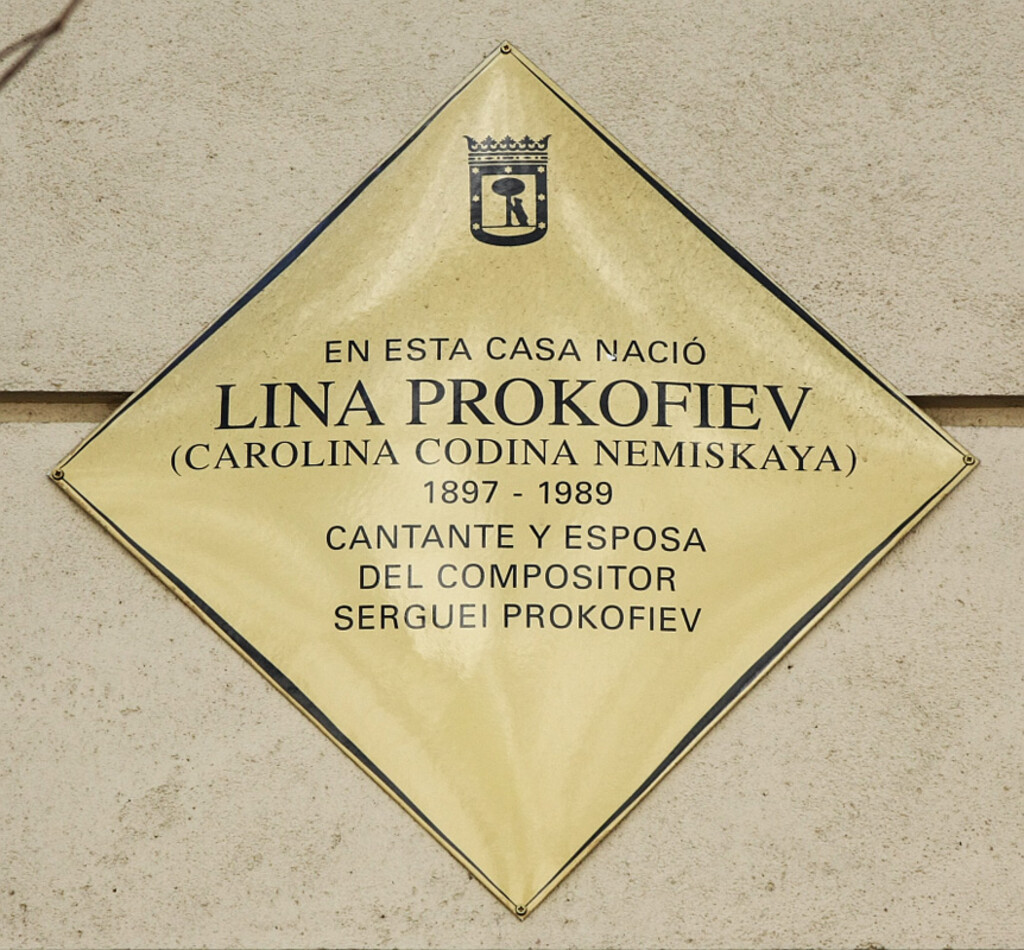 Miniatura de Carolina Prokófiev (Lina Codina)