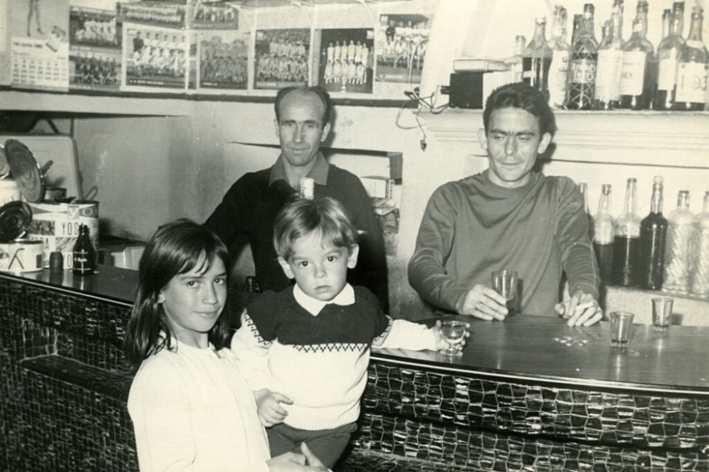 Miniatura de Raúl en el bar «El Cortijo»