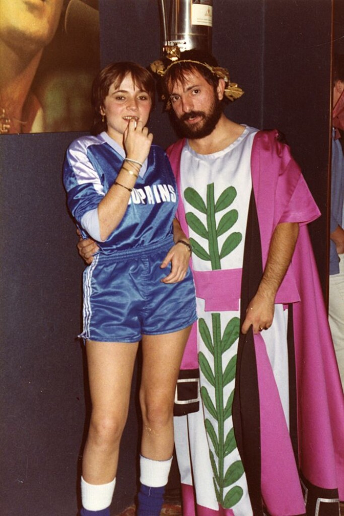 Miniatura de Ángeles y Fernando de fiesta en Copains