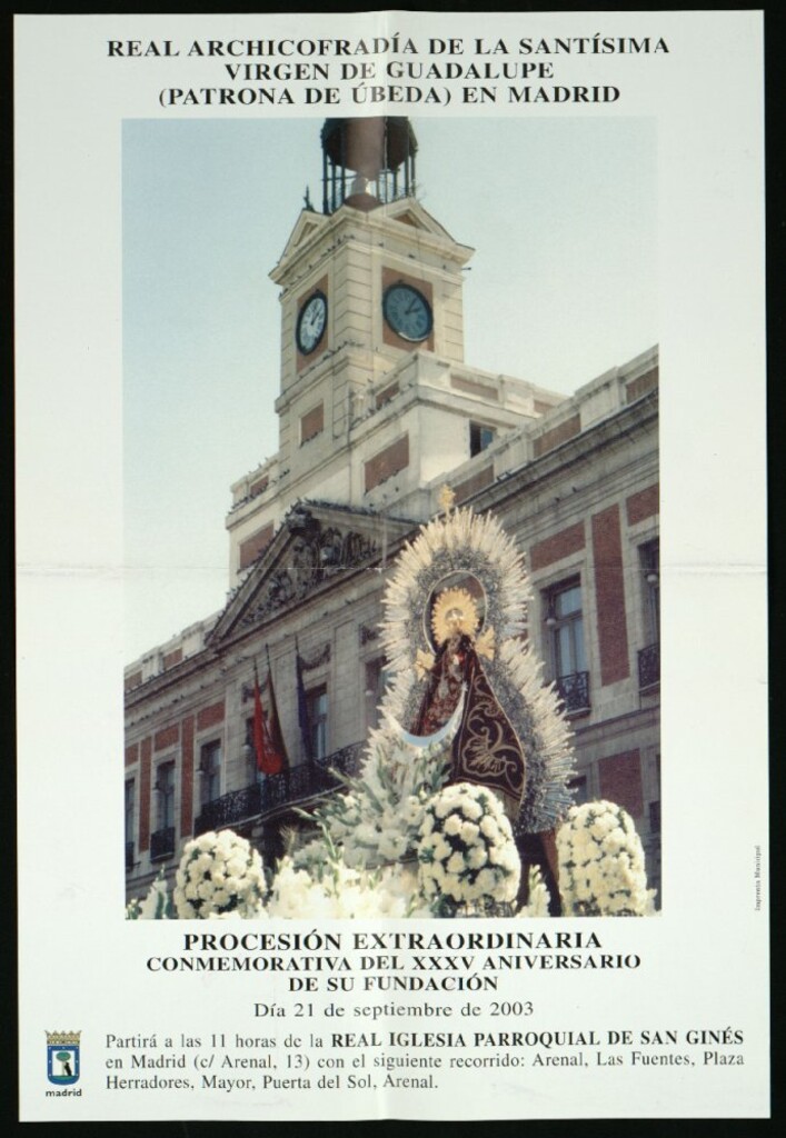 Miniatura de Real archicofradía de la Santísima Virgen de Guadalupe (Patrona de Úbeda en Madrid). Procesión extraordinaria conmemorativa del XXV aniversario de su fundación. Día 21 de septiembre de 2003