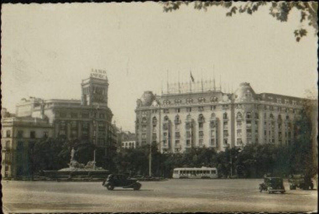 Miniatura de Hotel Palace y fuente de Neptuno