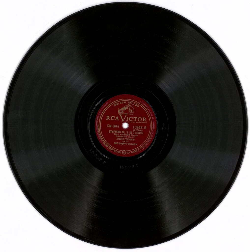 Miniatura de Symphony No. 5, in C minor, Op. 67. 3rd movement (sonido mejorado)