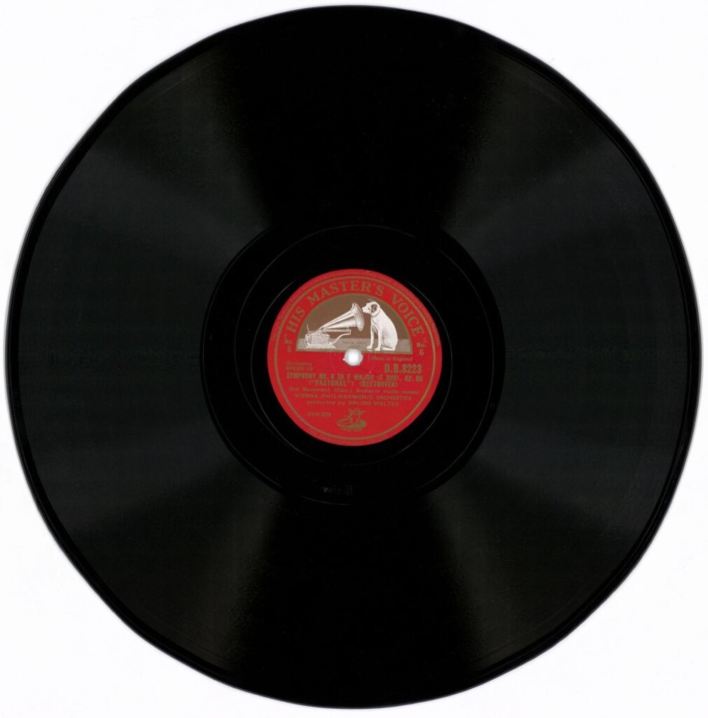 Miniatura de Symphony No. 6 in F major, F dur, Op. 68 : Pastoral. 2nd movement (conclusion) (sonido mejorado)