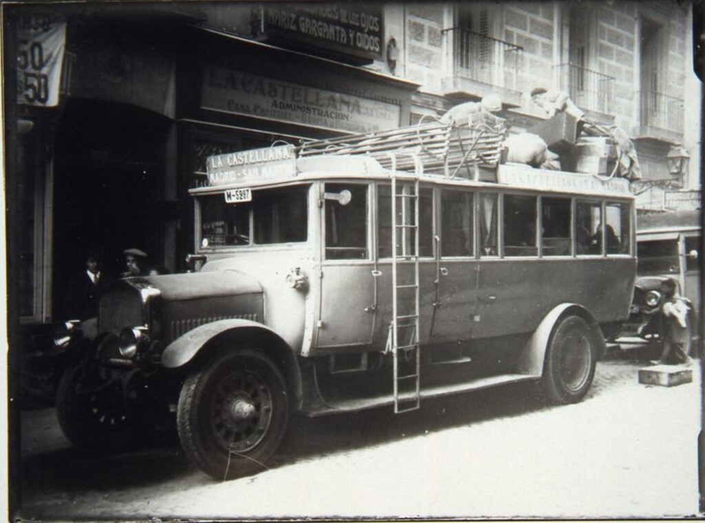 Miniatura de Omnibus por la calle de la Cruz