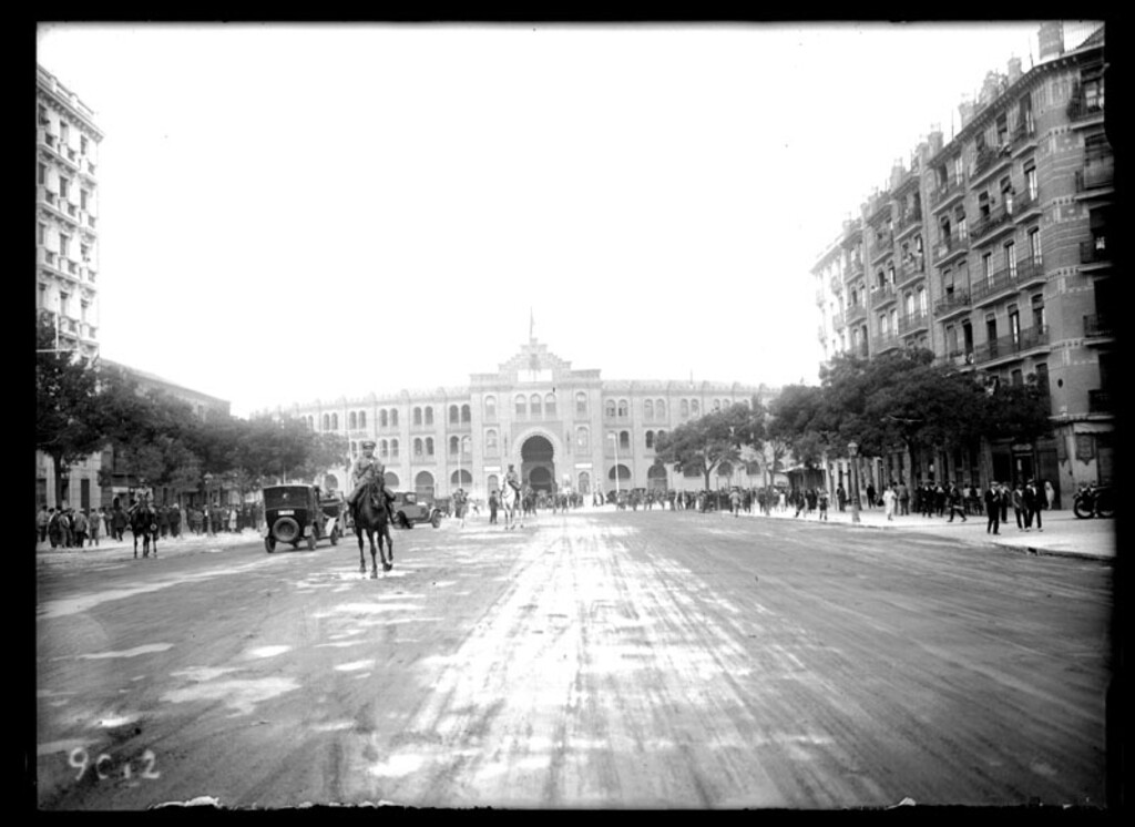 Miniatura de Plaza de toros de la avenida de Felipe II, demolida en 1934