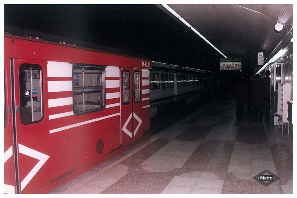 Miniatura de Puesta en servicio trenes 2000-B en línea 5