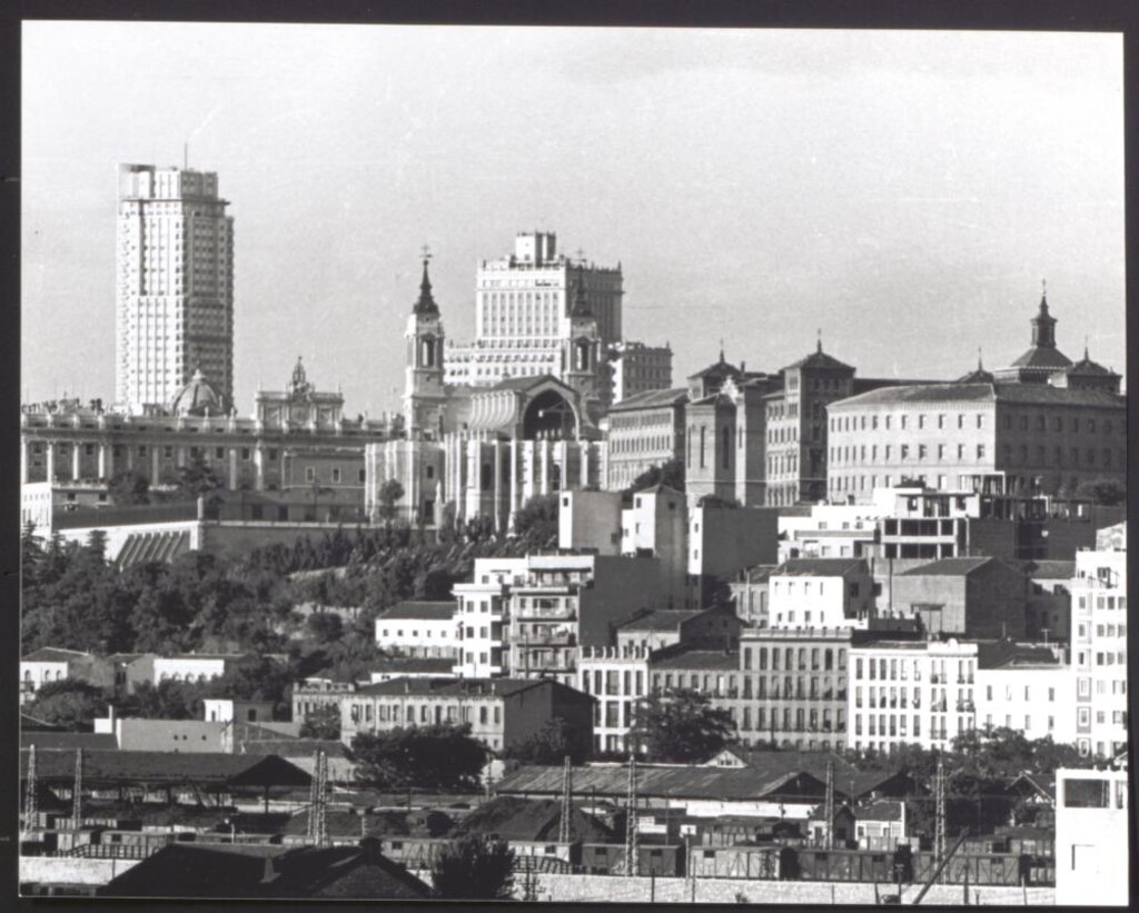 Miniatura de Vista panorámica de Madrid desde el sureste