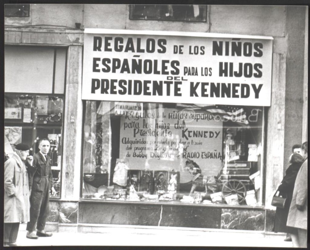 Miniatura de Petición de juguetes para los hijos del presidente Kennedy
