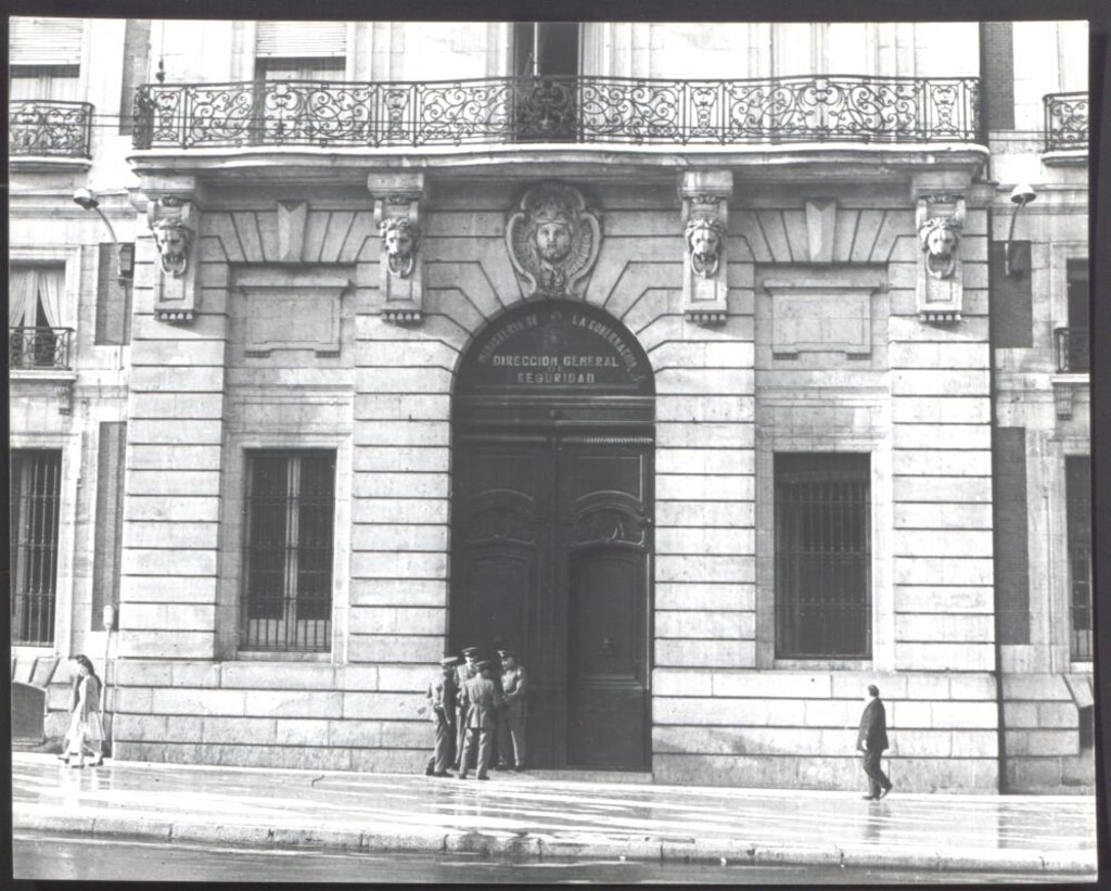 Miniatura de Dirección General de la Policía en la Puerta del Sol