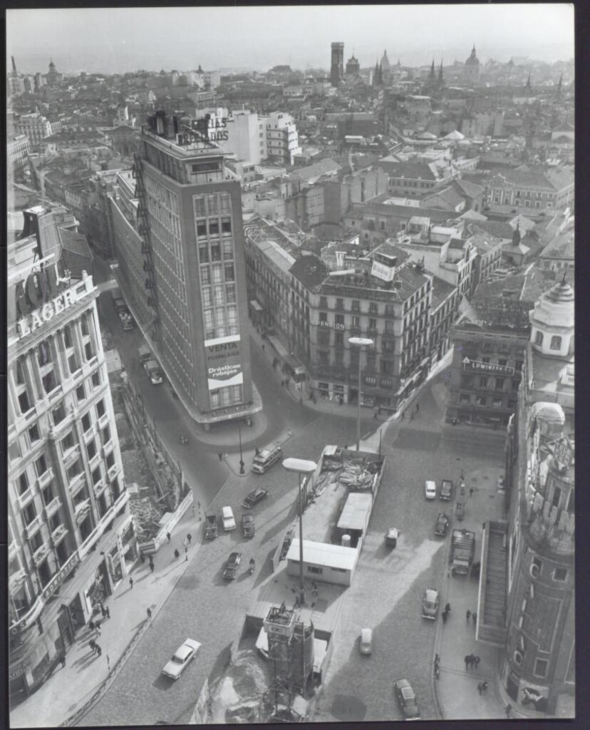 Miniatura de Obras en la Plaza del Callao