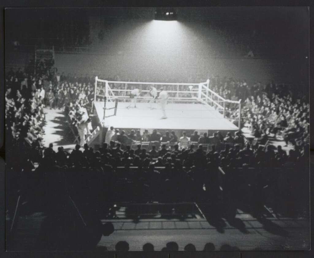 Miniatura de Campeonato de boxeo en el Palacio de los Deportes