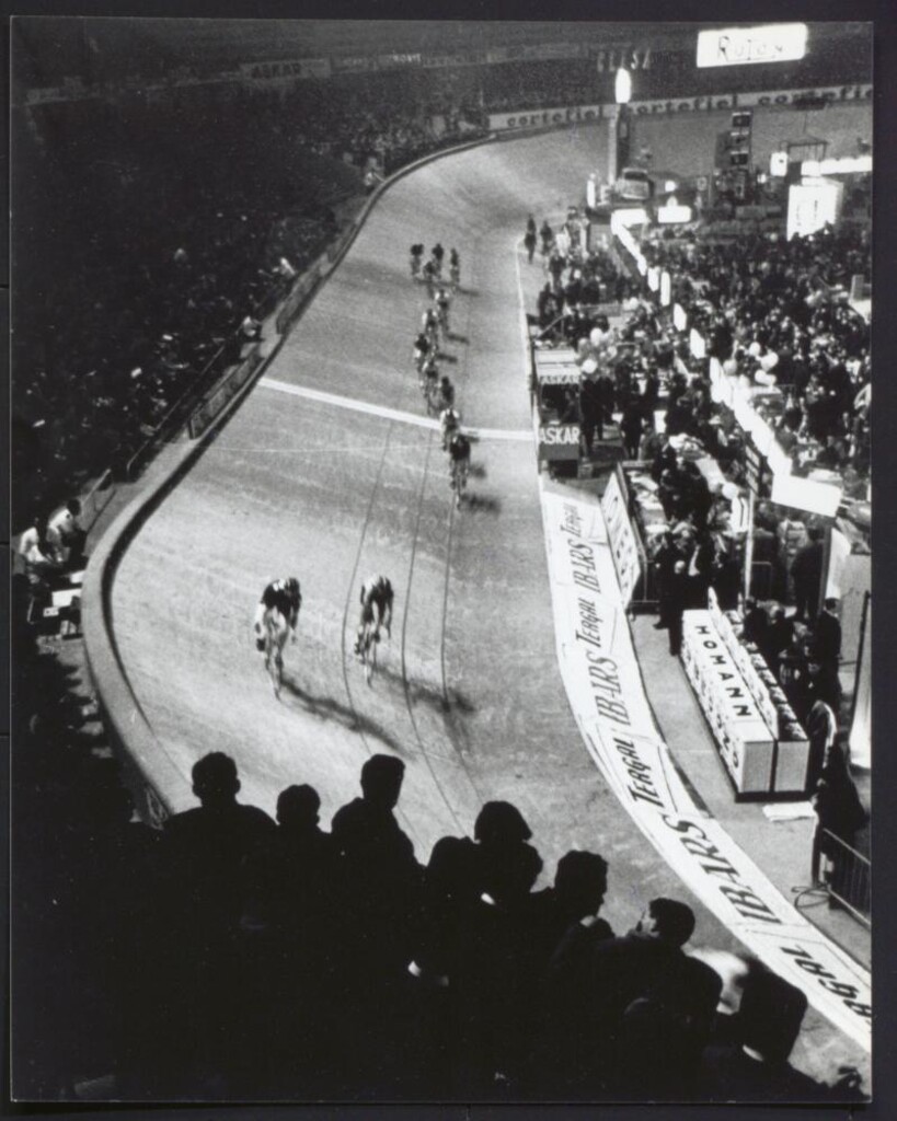 Miniatura de Ciclismo en el Palacio de los Deportes
