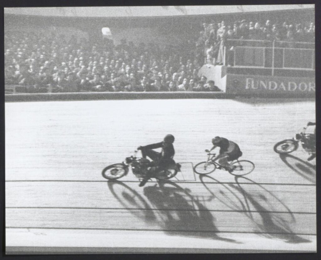 Miniatura de Seis días de ciclismo en el Palacio de los Deportes