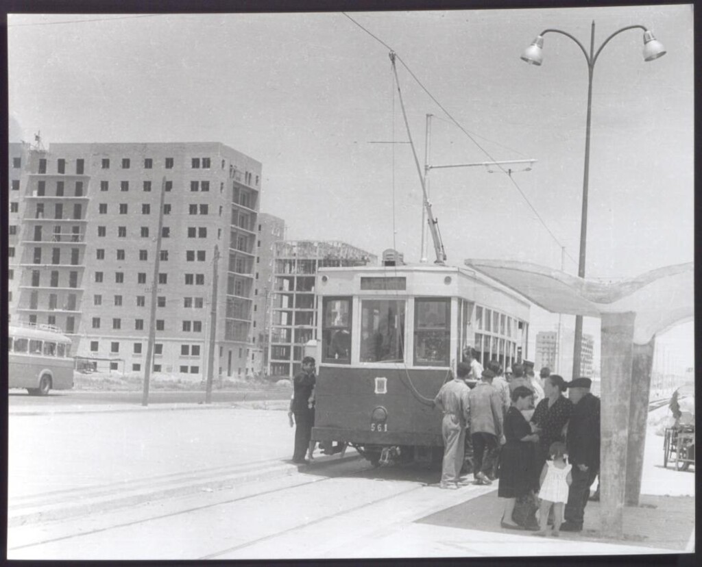 Miniatura de Parada del tranvía en Plaza de Castilla
