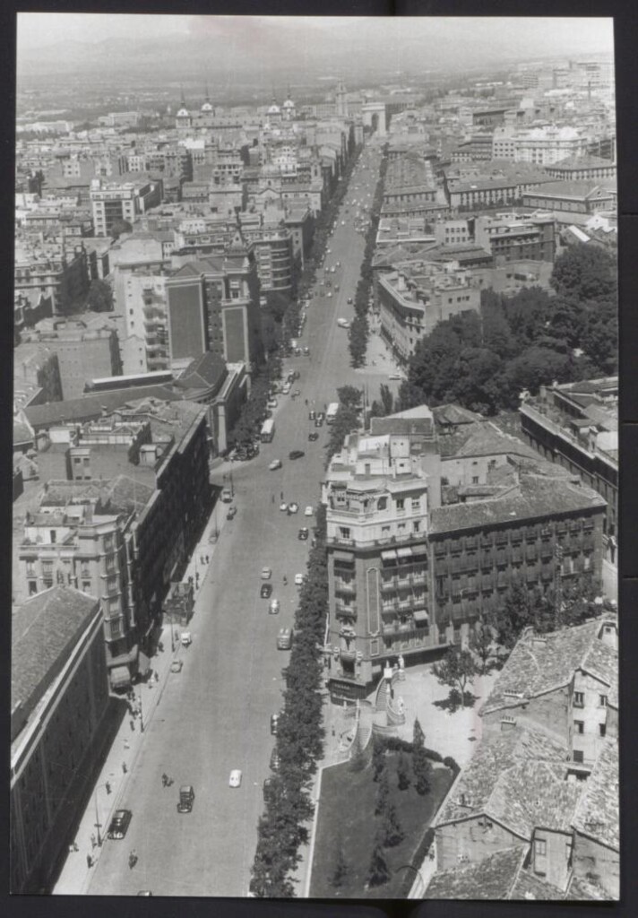 Miniatura de Vista aérea de la calle Princesa