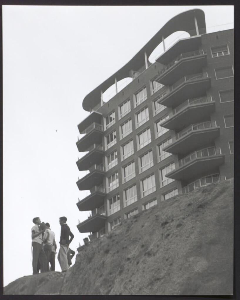 Miniatura de Edificio Príncipe de Vergara 103