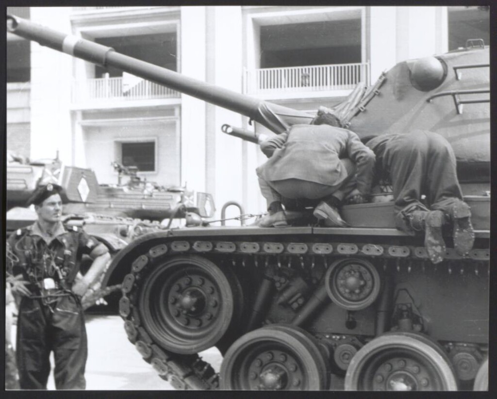 Miniatura de Tanques en un desfile militar