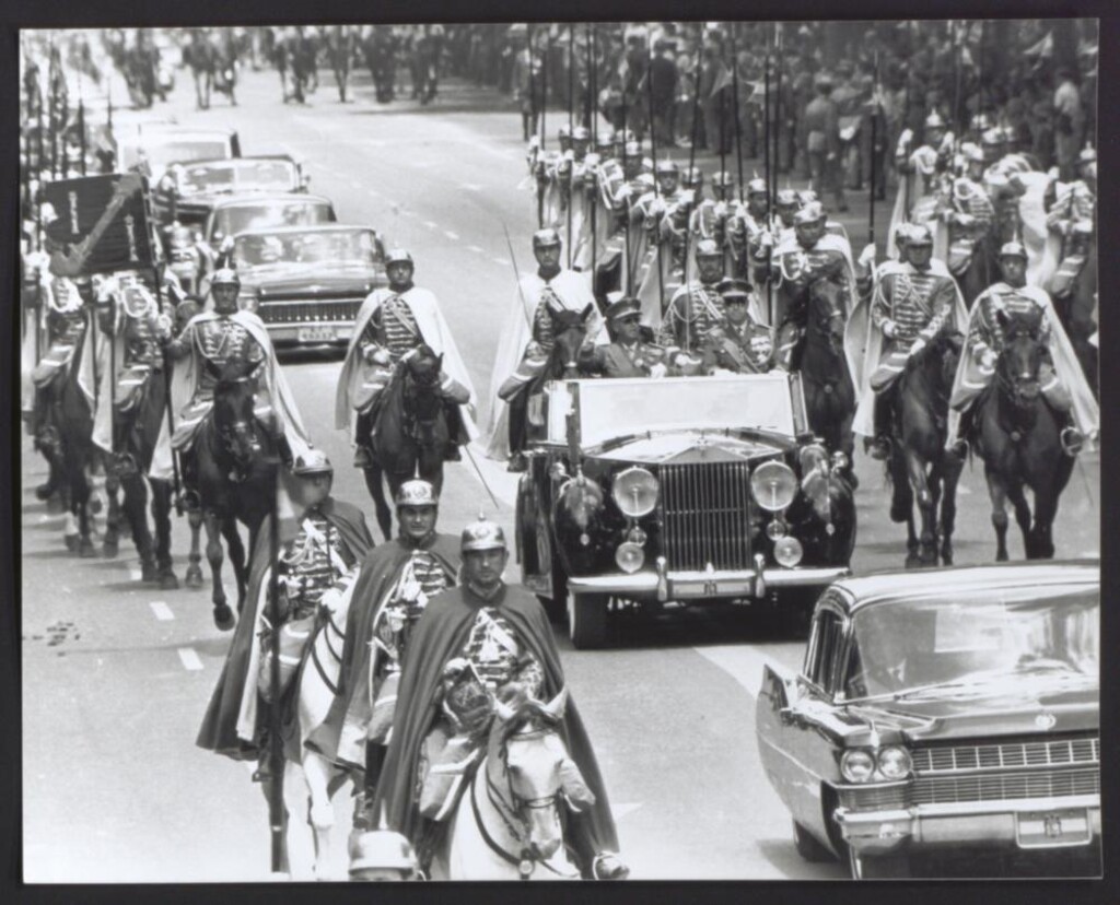 Miniatura de Franco en el desfile de la Victoria