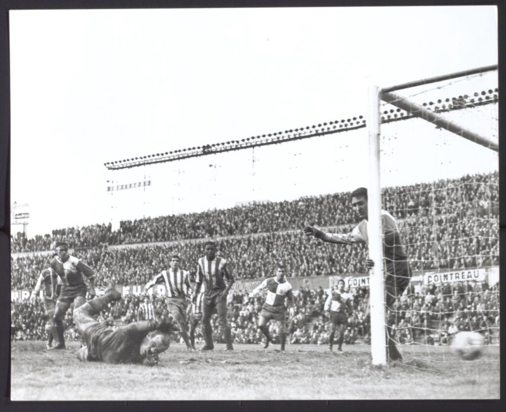 Miniatura de Gol en la portería del Sabadell