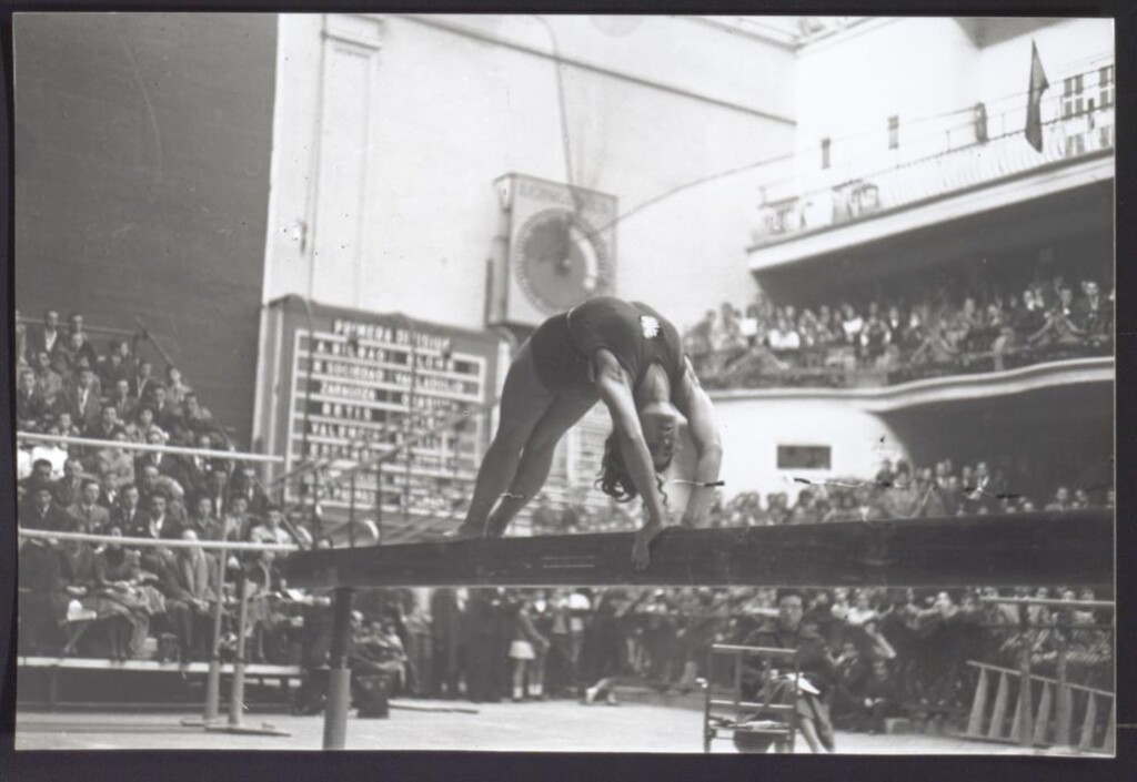 Miniatura de Encuentro internacional de gimnasia femenina