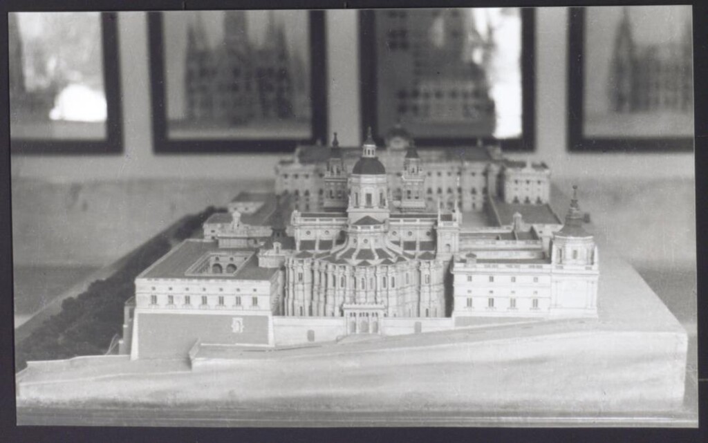 Miniatura de Maqueta de la Catedral de la Almudena