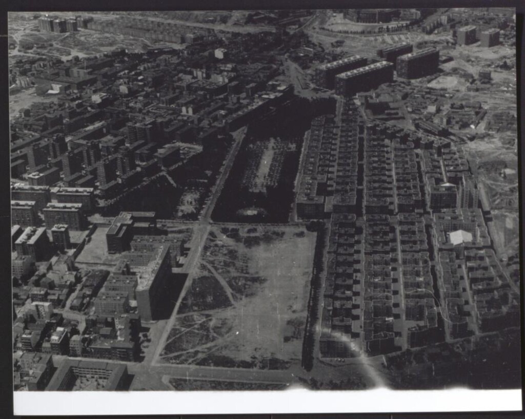 Miniatura de Vista aérea del barrio de La ELipa