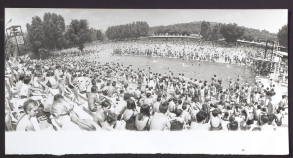 Miniatura de Panorámica de la piscina del Parque sindical