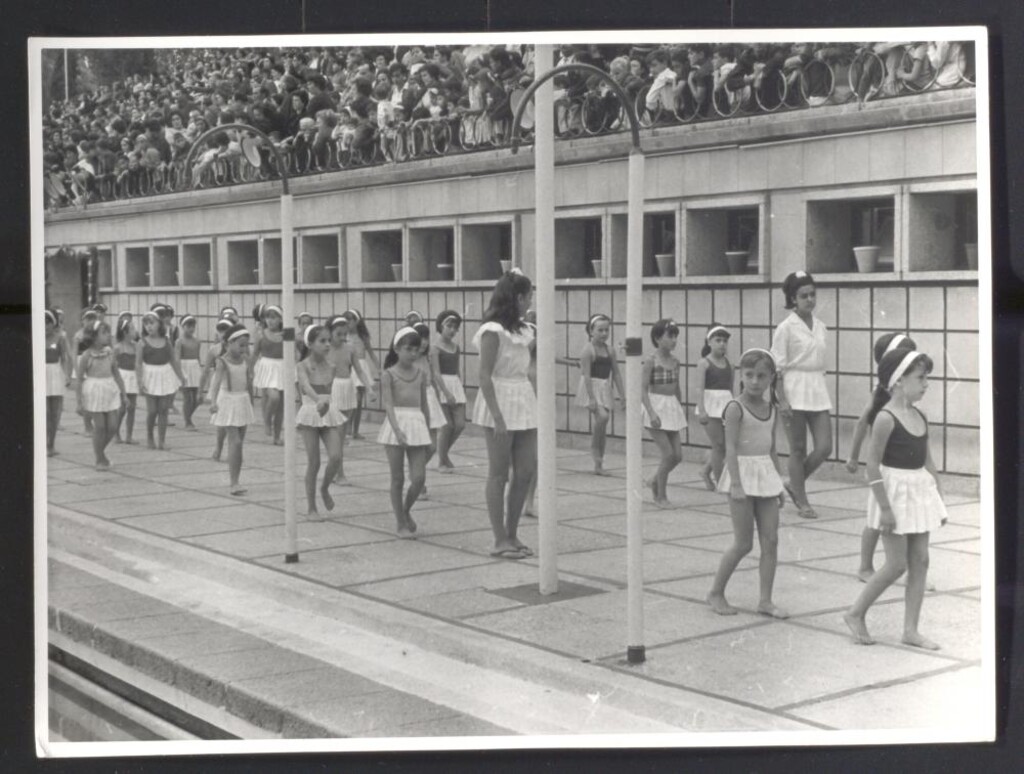 Miniatura de Desfile en una demostración deportiva en acto municipal