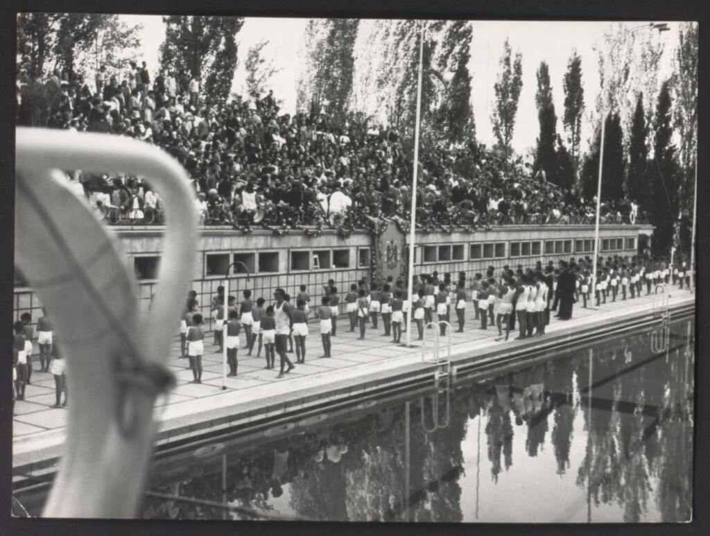 Miniatura de Desfile en una demostración deportiva en acto municipal