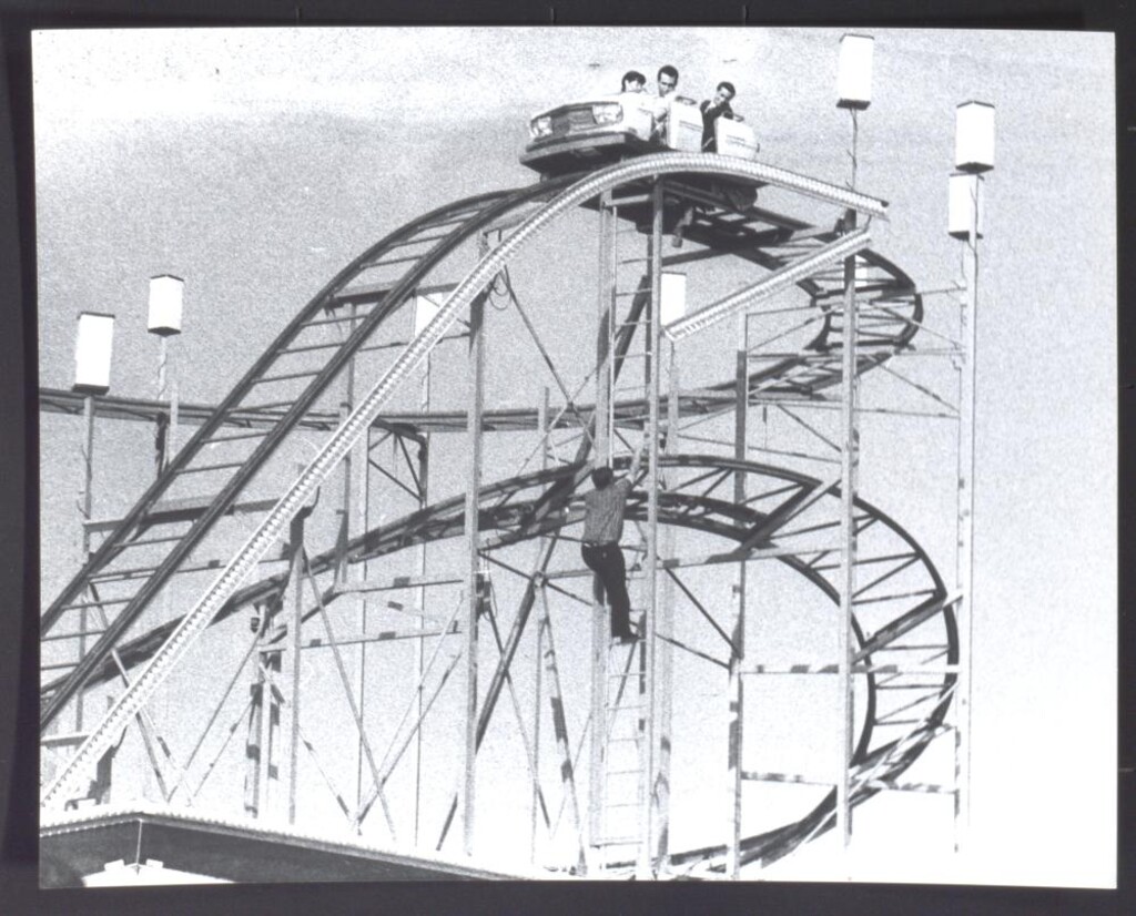 Miniatura de Incidente en la Montaña Rusa del Parque de Atracciones