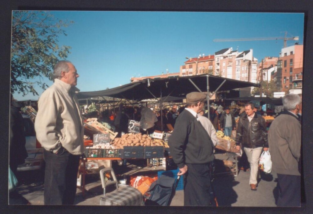 Miniatura de Puestos del mercadillo de Marques de Viana