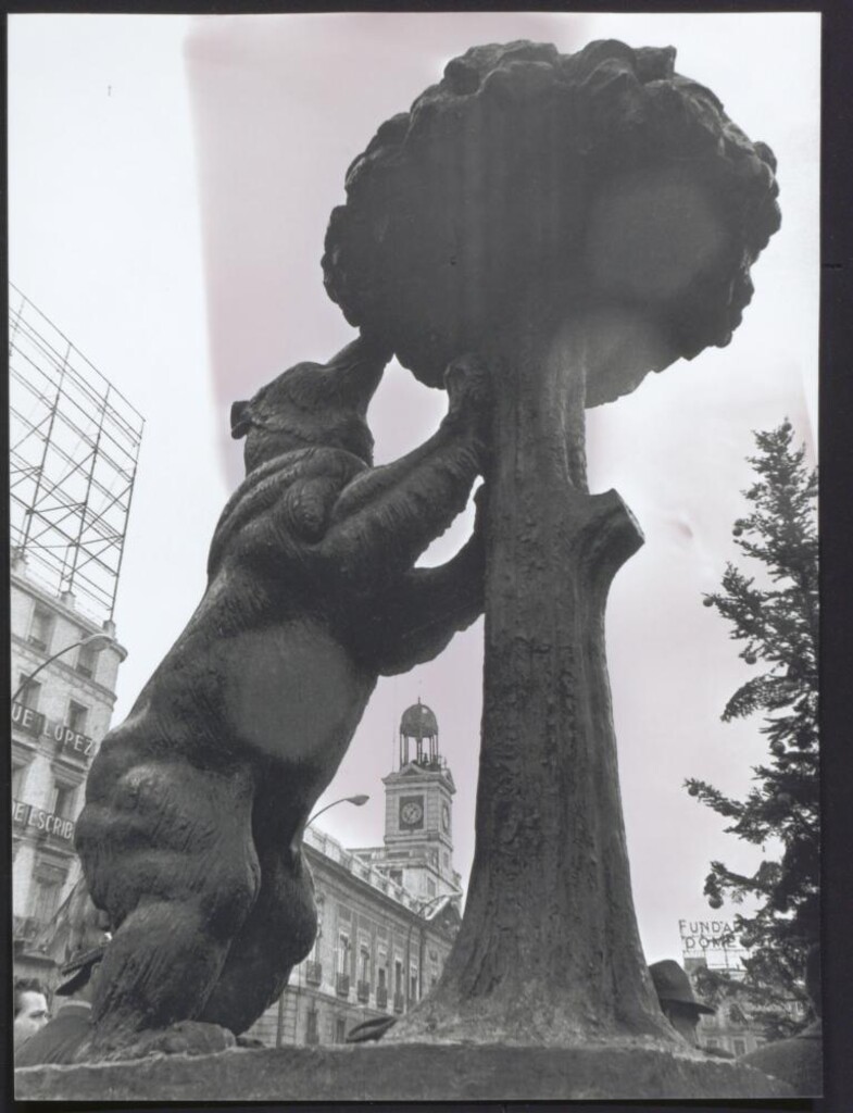 Miniatura de Inauguración del monumento del oso y el madroño