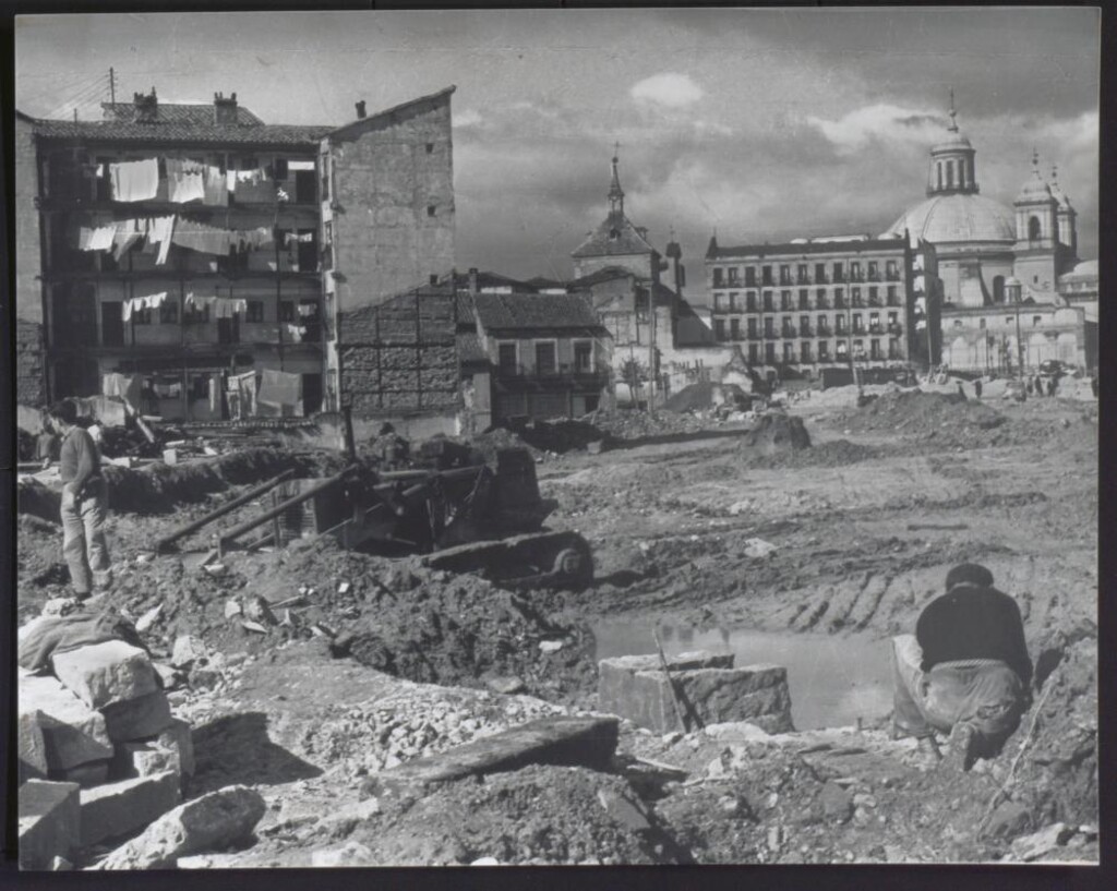 Miniatura de Obras de urbanización de la Puerta de Toledo