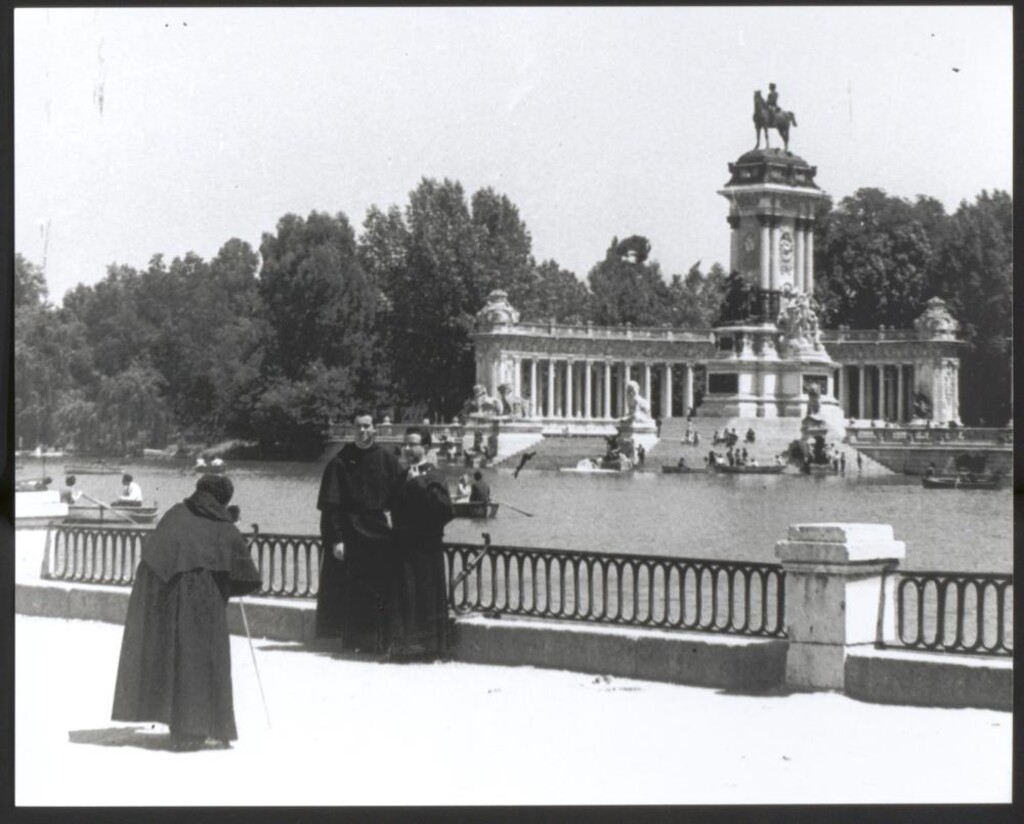 Miniatura de El estanque, lugar de fotografías para el recuerdo