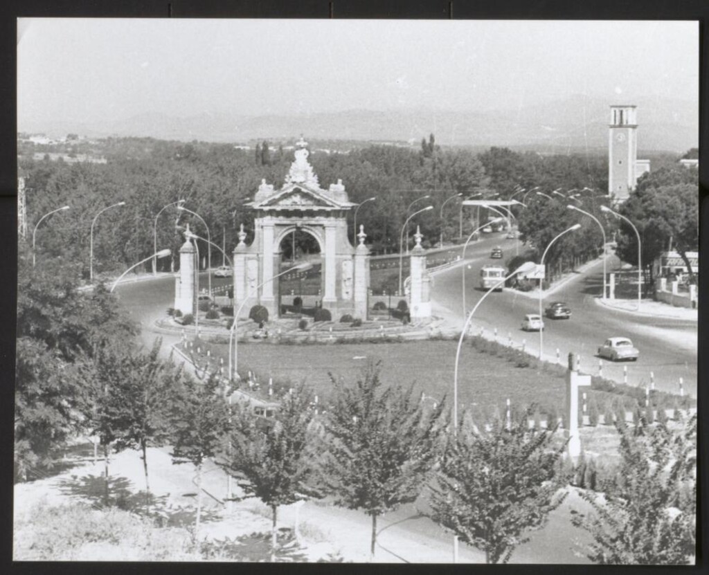 Miniatura de Vista de la Puerta de Hierro