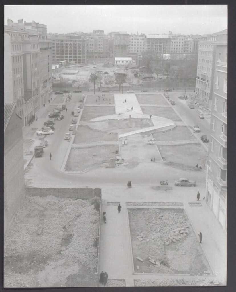 Miniatura de Plaza del Conde del Valle de Suchil en construcción