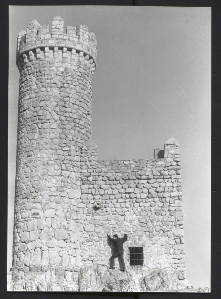Miniatura de Escalador en la atalaya de Torrelodones