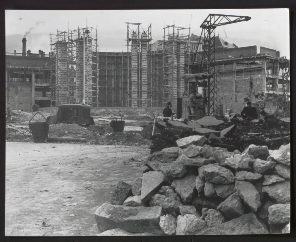 Miniatura de Construcción del Paraninfo de Moncloa