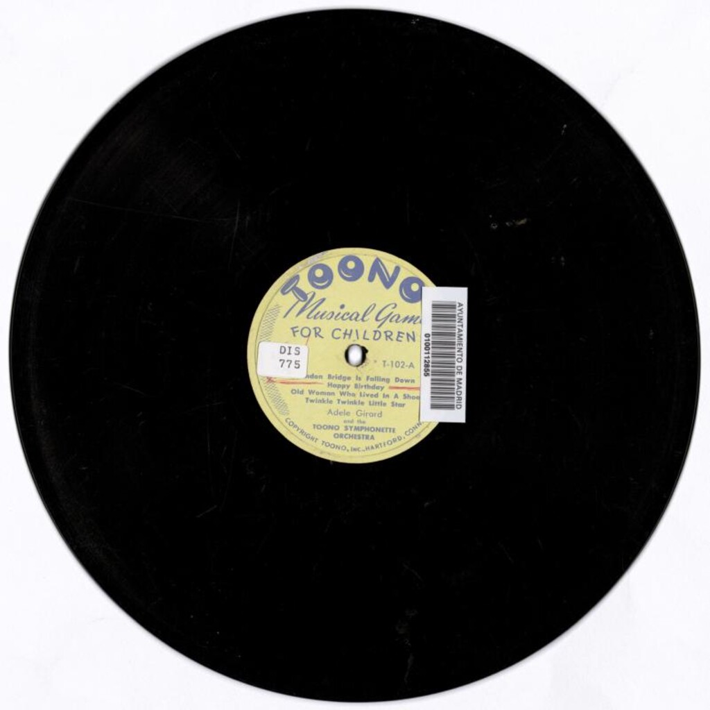 Miniatura de Musical Game for Children: London Bridge is Falling Down. Happy Birthday. Old Woman Who Lived In A Shoe. Twinkle Twinkle Little Star ; Hey Diddle Diddle. Sing a Song of Six Pence. The Farmer in the Dell. My Country Tis of Thee.